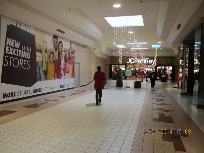 The Shops at Westshore (Westshore Mall) - 2014 Photos From A Trip To The Mall Blog (newer photo)